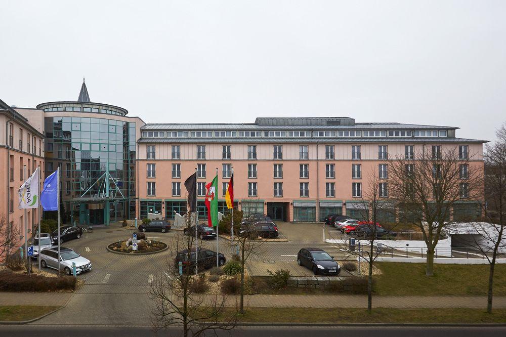 Achat Hotel Магдебург Екстериор снимка
